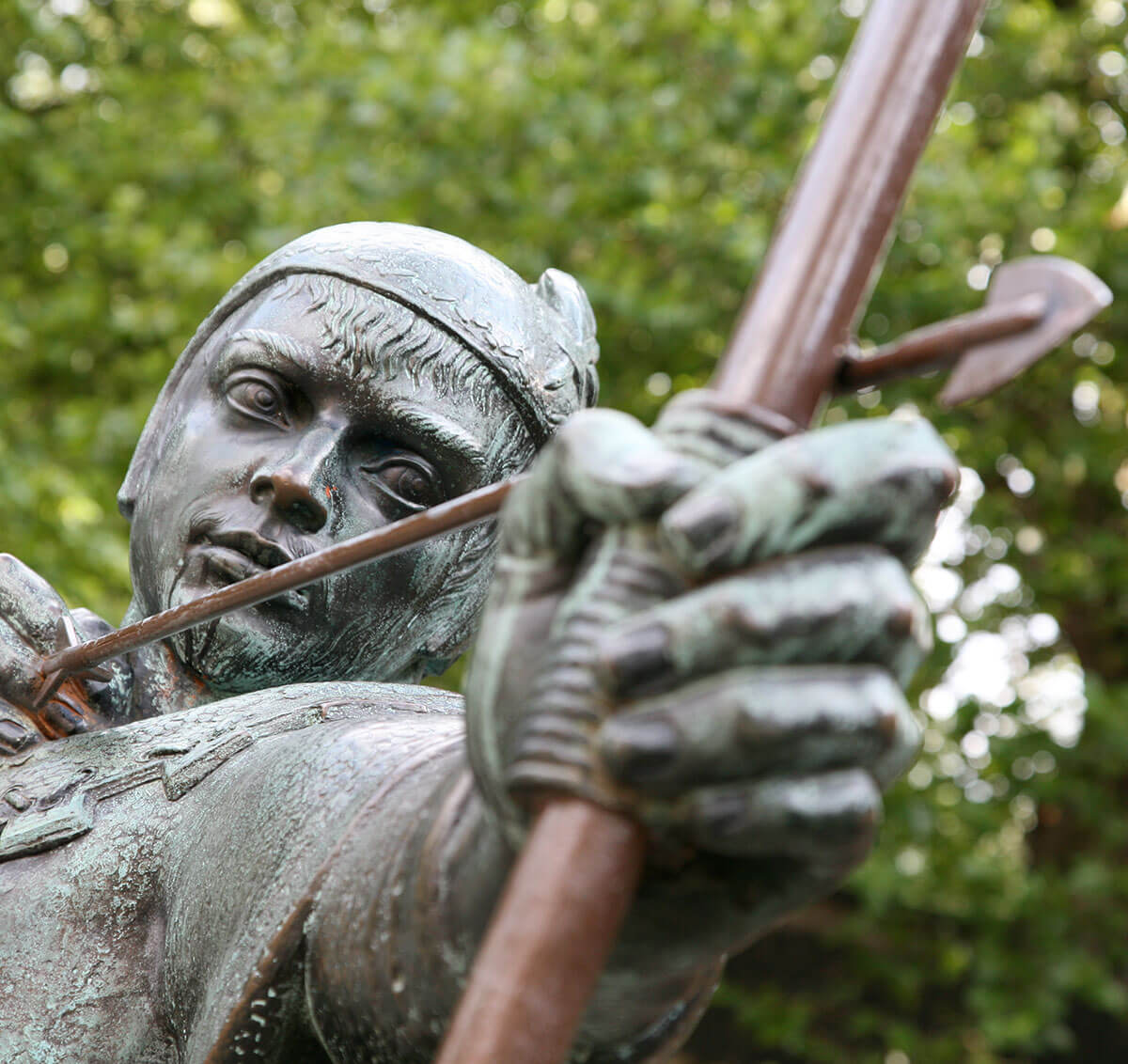 HMODoctor-Robin-Hood-Statue
